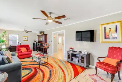 Image de Steps to Beach & Short drive to Casinos, Coliseum and all Biloxi entertainment