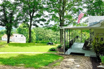 Image de Peaceful Cottage with Beautiful views! River Access! New Reno!