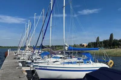 Image de Ferienhaus Bernsteinsee mit Goitzscheschnuppersegeln