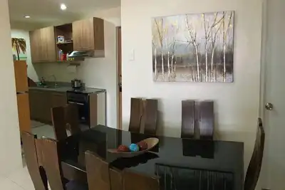 Image de 2 Bedroom Condo @ Midpoint Residences w/ City View