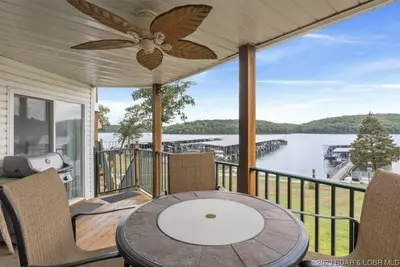 Image de ~ Lake Front ~ Parkview Paradise ~