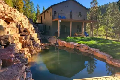 Image de Higgins Mountain Retreat - 10 minutes from Downtown Spearfish!