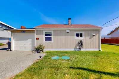 Image de Samish Bay Cottage | Bayfront home in Bow with gorgeous view & woodstove
