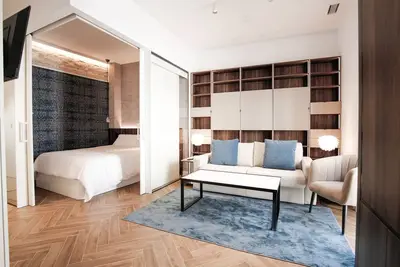 Image de Lujoso y Nuevo Apartamento Junto a la Catedral