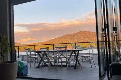 Image de Mountain View City Center Apartment with Bbq