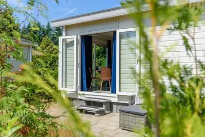 Image de Quietly located cozy chalet in the Veluwe.
