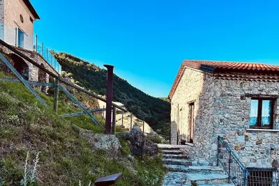 Cozy studio apartment in Sasso di Castalda, near Ponte alla Luna.