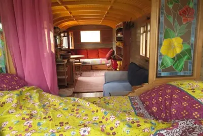 Image de Roulotte en pleine nature près de la Véloscenie