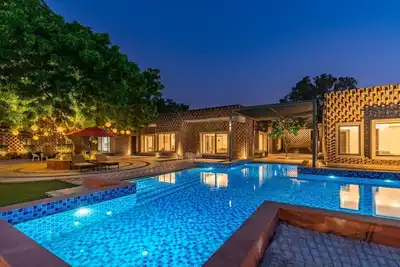 Image de Stayvista @ The Brick House w/ Private Pool & Lawn