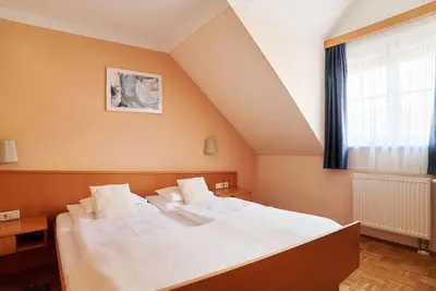 Image de Appartement Komfort Plus ab 3 Nächte - Hotel Garni Thermenoase