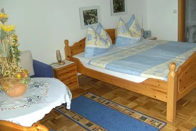 Double room with balcony no. 3 - Gästehaus Stöckler