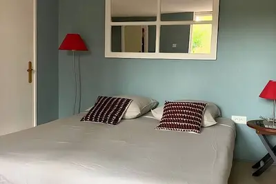 Image de sur les hauteurs de martigues vue directe etang de berre. rdc villa. parking fermé