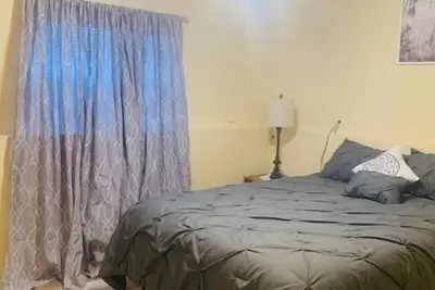 Image de Luxury 2 bedroom rental place with a fireplace