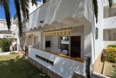 Image de Appartement au rez-de-chaussée avec sortie sur la piscine Av-03