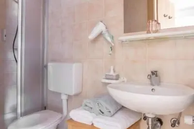 Image de Two-Bedroom Apartment