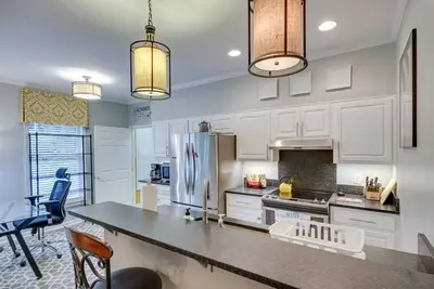 Image de Near Golfing: Savannah Lakes Townhome