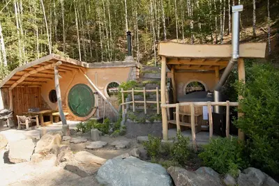 Image de Brand new Hobbit House