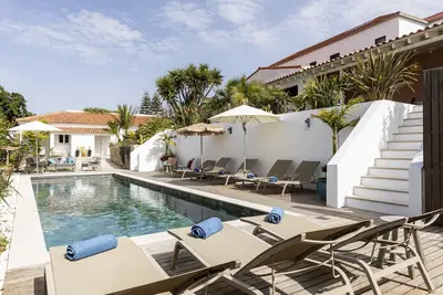 Image de Estoril Contemporary Garden Villa by CadenzaLux