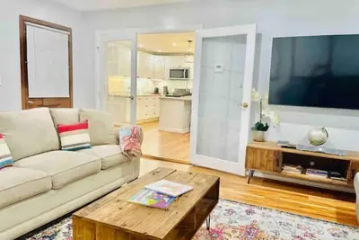 Image de A Mystic Dreamscape with pool & mins to downtown