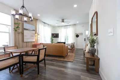 Image de Brand New Downtown Landrum Home - Tiec/Tryon/Fence