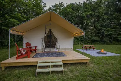 Image de Starlit Nights during Nature’s Cozy Retreat