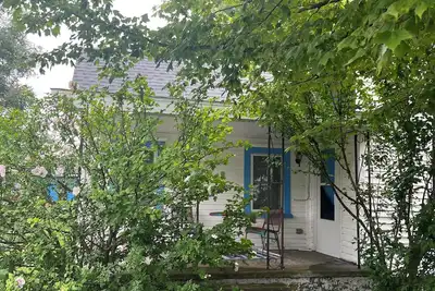 Image de Cozy cottage in downtown Mears, Mi that sleeps 6 people and has a large lot!