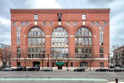 Image de Prime North End Sublet: Spacious 2br\/2ba Heart of Boston. Huge \/ Rare