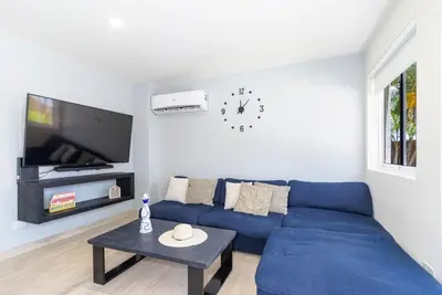 Image de 2br2. 5ba TownHome - FullyEquipped - Pool - Parking