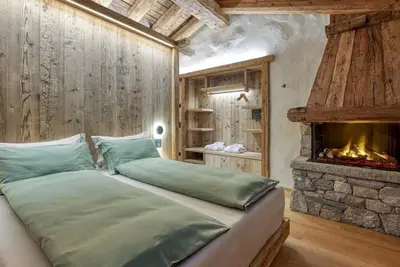 Image de Chalet \"Akchalet Akon\" avec vue sur les montagnes, piscine intérieure chauffée & Wi-Fi