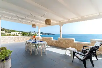 Image de Villa 'Stella Maris' avec vue sur la mer, terrasse privée et climatisation