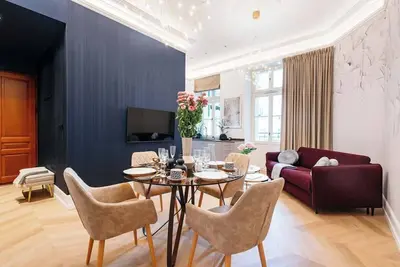 Image de Designer Apartment in Historic City Center