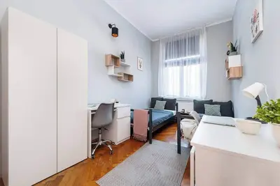 Image de Elegant Room in Historic Building in City Center