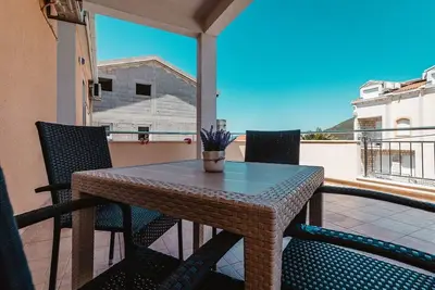 Image de One Bedroom Apartment with Balcony and Private Parking