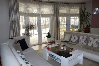 Image de Ground floor- Two bedroom apartment with beautiful terrace