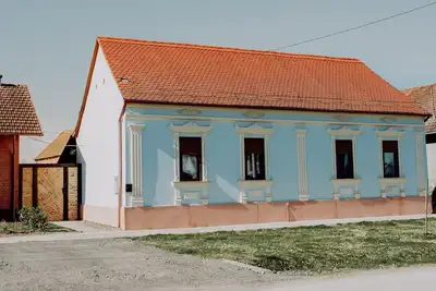 Image de Kuzmanovi Dvori in Stitar