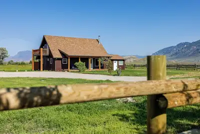 Image de Cedar Mountain Retreat- Hot Tub, Pet Friendly, Mountain Views