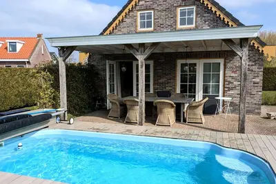 Image de Cozy cottage with heated pool, garden and covered terrace