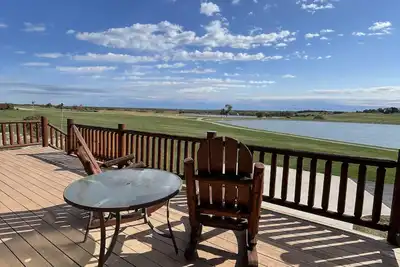 Image de A peaceful oasis w breathtaking views. This home is truly one-of-a-kind!