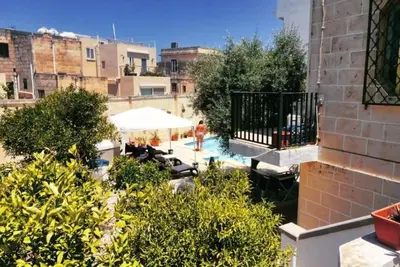 Image de Luxerious villa rooms with pool