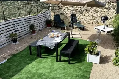 Image de Osiris house with private garden and barbecue