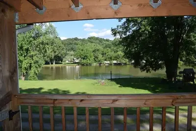 Image de Waterfront Retreat on New River/Claytor Lake