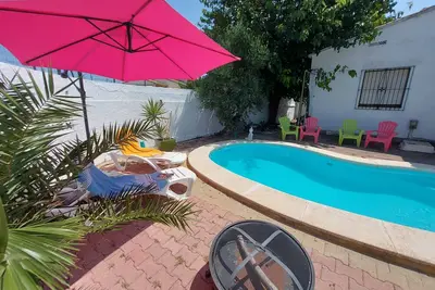 Image de Villa typique espagnole bien située avec piscine privée et Wifi