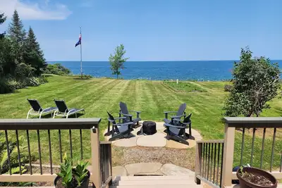 Image de Sodus Ny – Bootlegger’s Point. Cozy Lakefront Escape on Lake Ontario