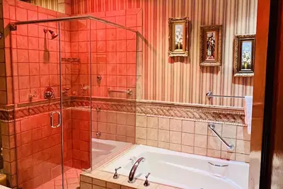 Image de Luxury off the Lake