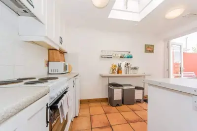 1 Marconi House, Apartment
