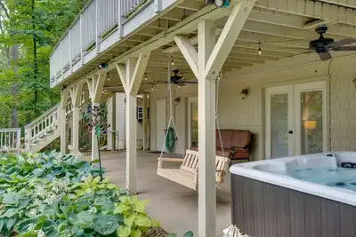 Image de Lakefront Cadiz Home w/ Hot Tub!