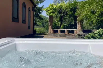 Image de an oasis of peace surrounded by nature on Etna