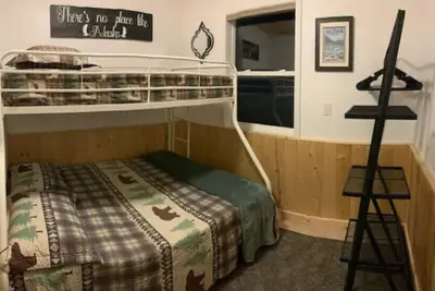 Image de Outdoorsy cabin by the Kenai river\n