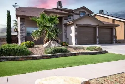 Image de 2300+sqft/Master Down/4 bed+3 living area/Cinema