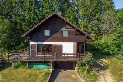 Image de Chalet typique ardennais avec bain Ă remous